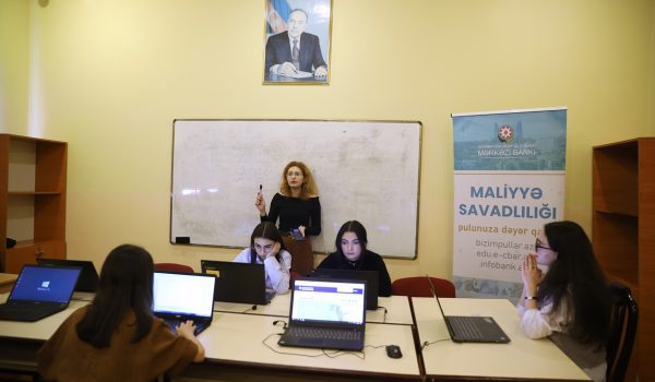 Beynəlxalq Əmanət Günü və Maliyyə savadlılığı ayı münasibətilə “Rəqəmsal ödənişlər və elektron bankçılıq xidmətləri” virtual kursu üzrə müsabiqə