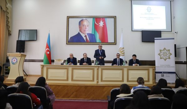 GDU-da “Dövlət qulluğunun üstünlükləri, cari vəziyyət və perspektiv planlar” mövzusunda görüş keçirilib.