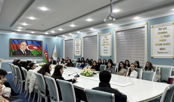 GDU-da Tələbə Elmi Cəmiyyətinin (TEC) təşkilatçılığı ilə “Yaşıl Günlər” mövzusunda dəyirmi masa keçirilib