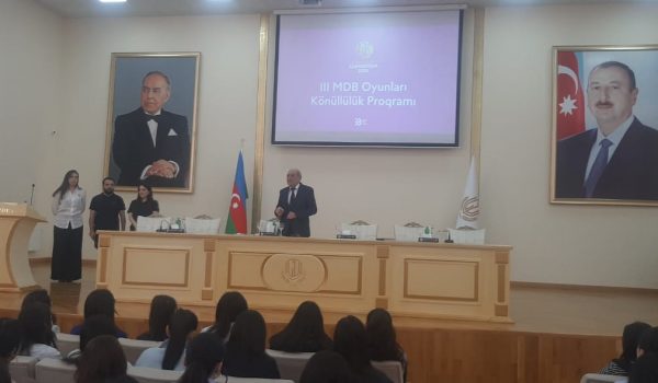 III MDB Oyunları çərçivəsində könüllü olmaq istəyən tələbələrlə maarifləndirici söhbət aparılıb