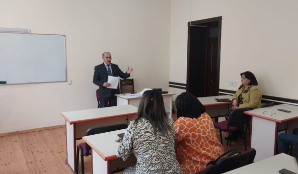 Keyfiyyət Təminatı və Qiymətləndirmə Komissiyasının nəzdində yaradılmış Tədris planlarının tərtib olunmasına nəzarət edilməsi üçün işçi qrupun  iclası keçirilib