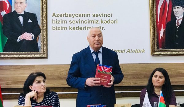 Görkəmli ədəbiyyatşünas alim Asif Rüstəmlinin “Cümhuriyyət məfkurəsi” və “Cəmo bəy Cəbrayılbəyli: həyatı və bədii yaradıcılığı” kitablarının təqdimatı