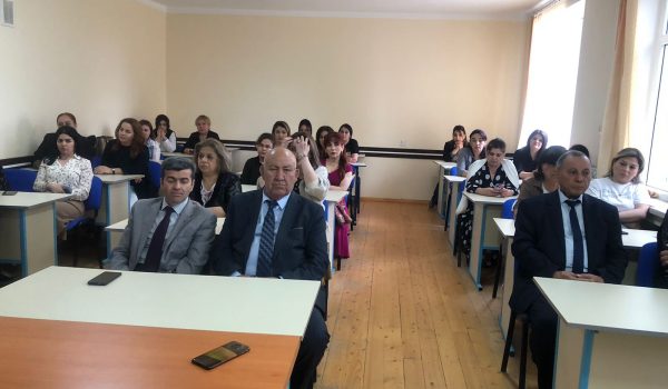 “Rus dilində fellərin işlənmə xüsusiyyətləri” mövzusunda təlim maraqla qarşılanıb