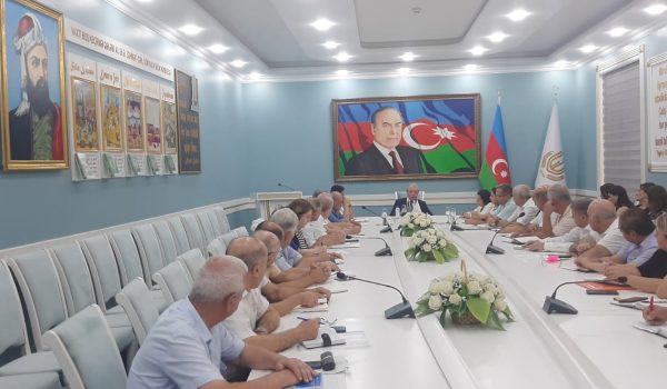 Tədris ilinə hazırlıq və qarşıda duran vəzifələrə həsr olunmuş iclas keçirilib