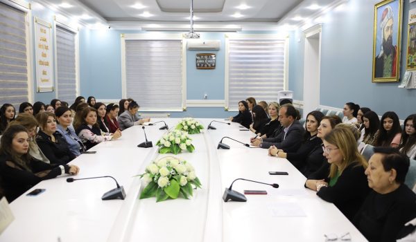 Gəncə Dövlət Universitetində  “AMEA-nın 80 illik yubileyi”nə həsr olunmuş dəyirmi masa keçirilib