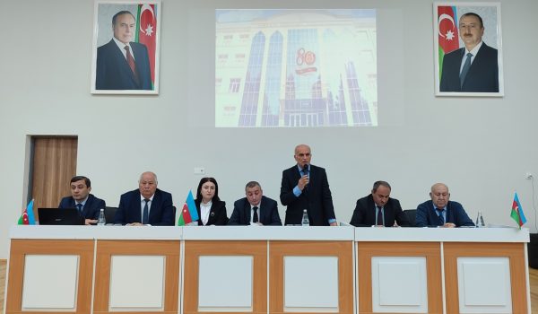 GDU-NUN ƏMƏKDAŞLARI Qazaxda YUXARI SİNİF ŞAGİRDLƏRİ İLƏ GÖRÜŞ KEÇİRİBLƏR