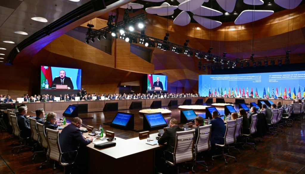 Azərbaycan enerji ehtiyatlarının etibarlı tranziti ölkəsi rolunu da oynayır