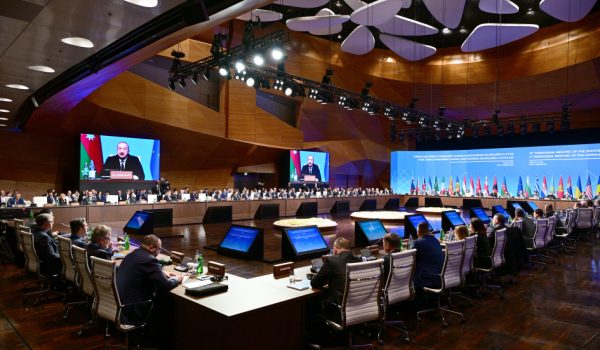 Azərbaycan enerji ehtiyatlarının etibarlı tranziti ölkəsi rolunu da oynayır