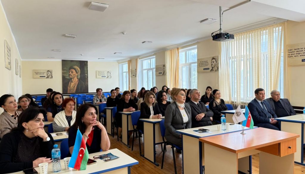 “Təhsil və tədqiqat innovasiyaları sahəsində yeni trendlər” mövzusunda elmi seminar