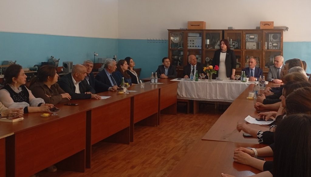 magistratura səviyyəsində təhsil alan tələbələrimiz “FİZİKANIN MÜASiR ÇAĞIRIŞLARI” ADLI respublika ELMİ  KONFRANSlnda iştirak ediblər