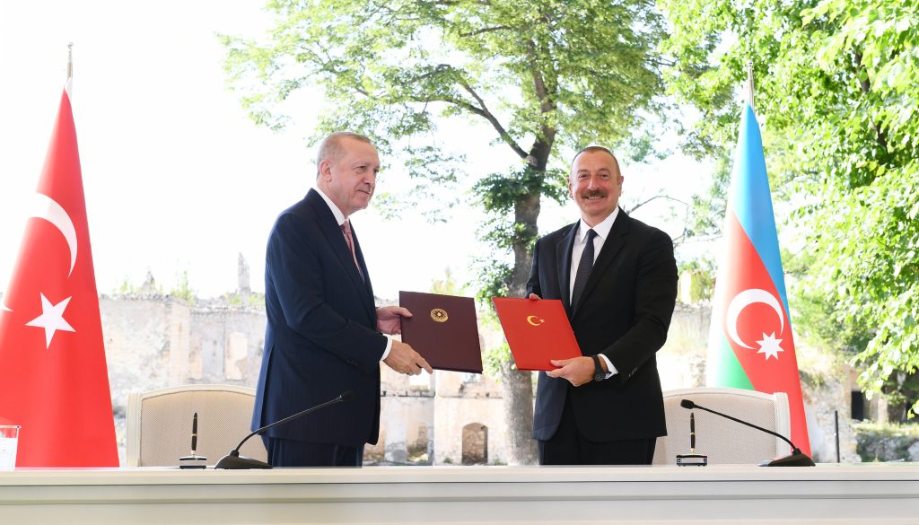 PHOTO VUGAR AMRULLAYEV