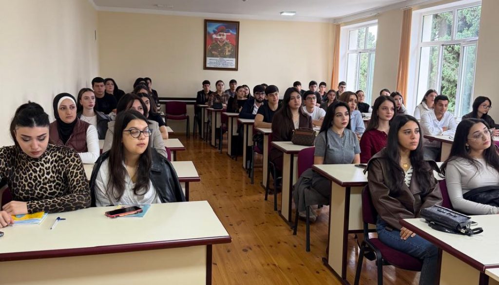 Qiyabi şöbənin I kurs tələbələri üçün Bolonya prosesi və kredit sistemi ilə bağlı maarifləndirici təlim keçirilib