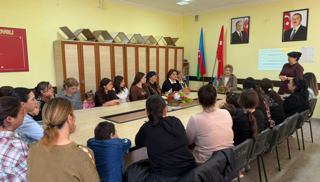 Məktəblərdə “İnklüziya mədəniyyətinin formalaşdırılması” mövzusunda təlimlər keçirilib